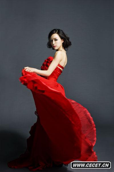 張靜初最新寫(xiě)真曝光