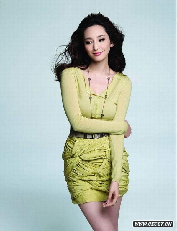 吳佩慈寫(xiě)真變職業(yè)女郎