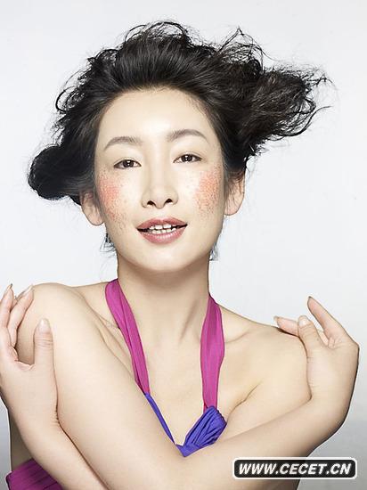 秦海璐曬另類(lèi)胭脂妝