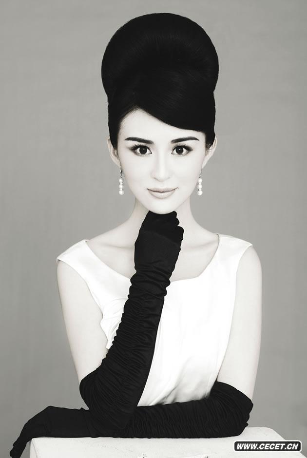 劉競寫(xiě)真白裙淡雅清麗