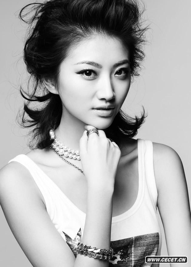 景甜全新大片演繹獨立氣質(zhì)