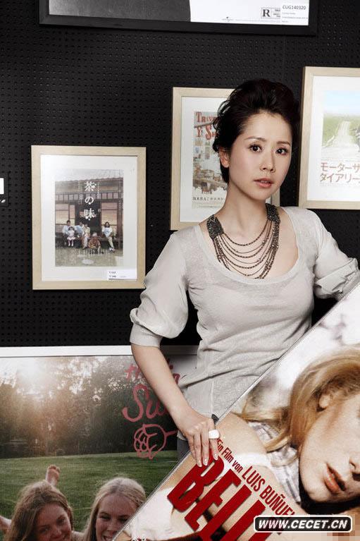 海清拍攝本色寫(xiě)真