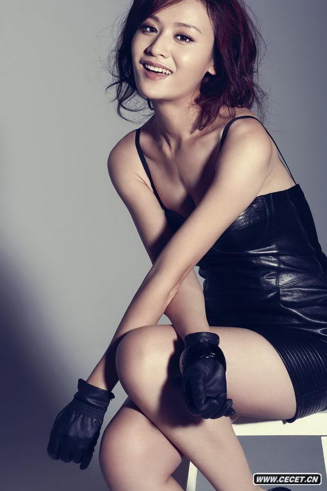 葉一茜黑色皮裝火辣性感
