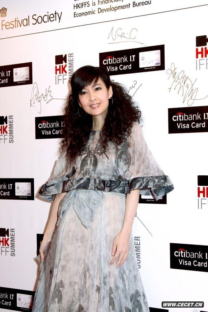 周慧敏自稱(chēng)不是豪放女