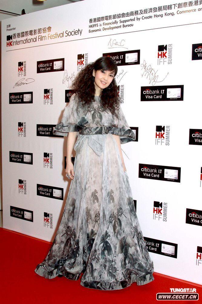 周慧敏自稱(chēng)不是豪放女