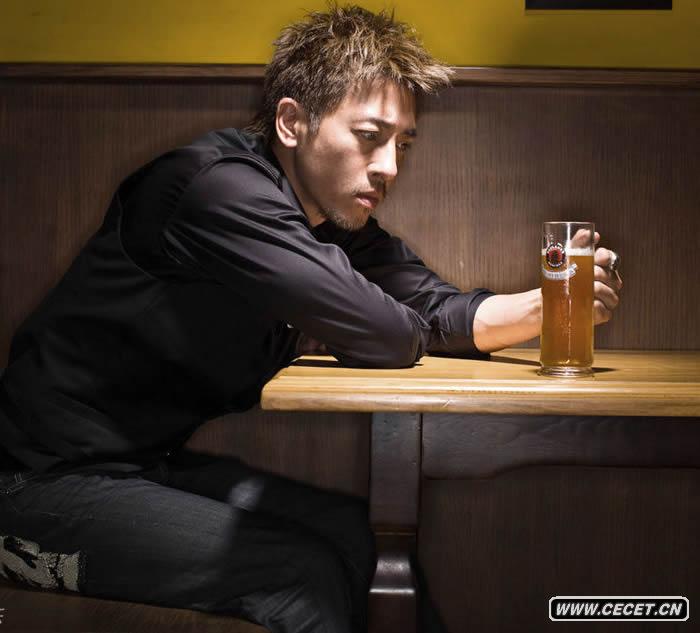 呂頌賢最新憂(yōu)郁寫(xiě)真