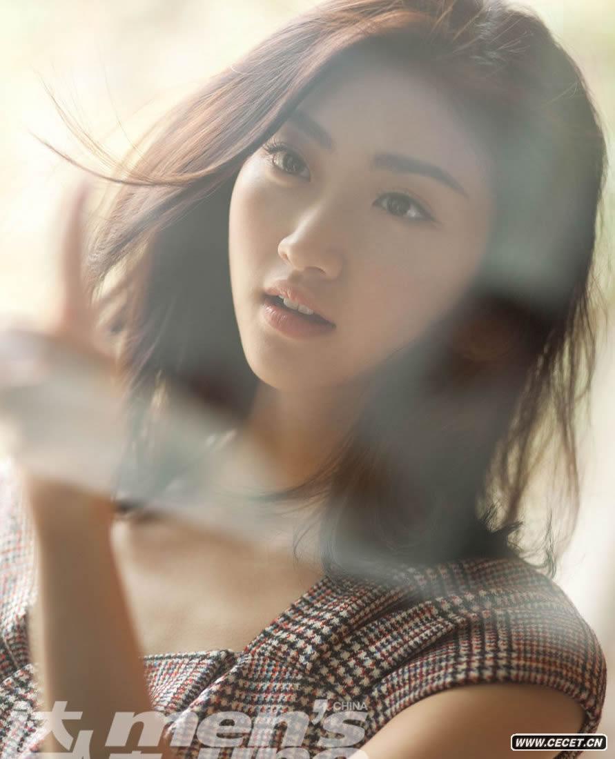 景甜清新寫(xiě)真眉目如畫(huà)