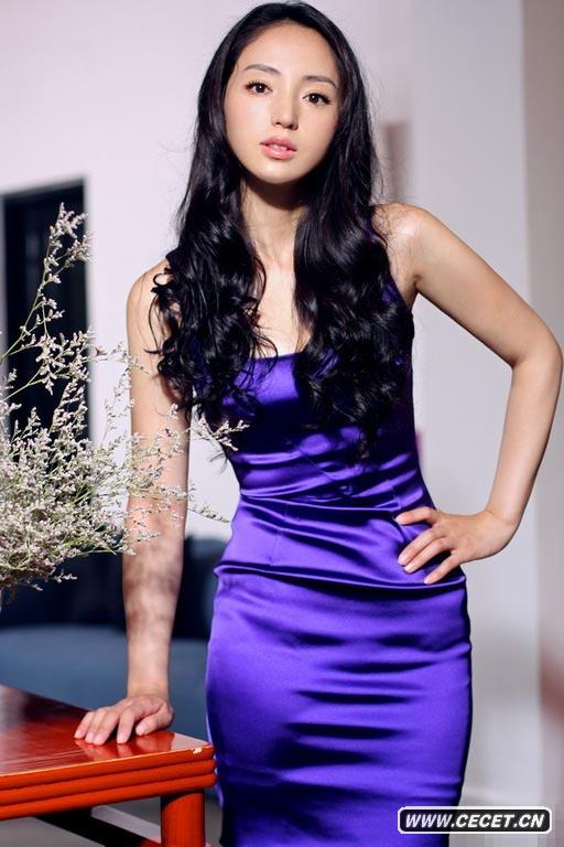 美人董璇俏麗上鏡