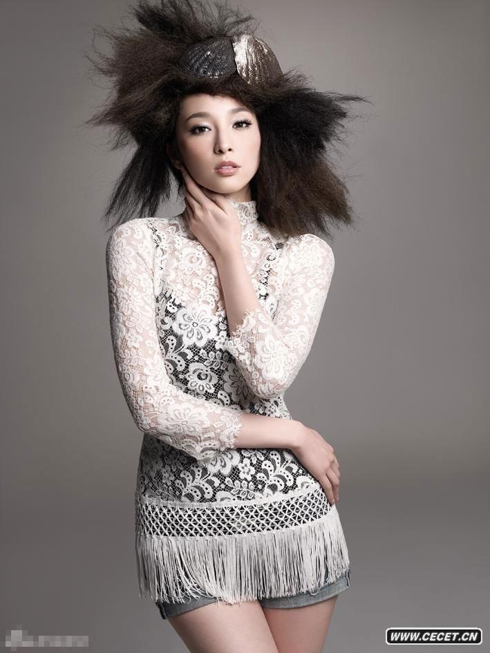 吳佩慈性感出鏡