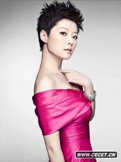 袁莉華美宮廷裝寫(xiě)真