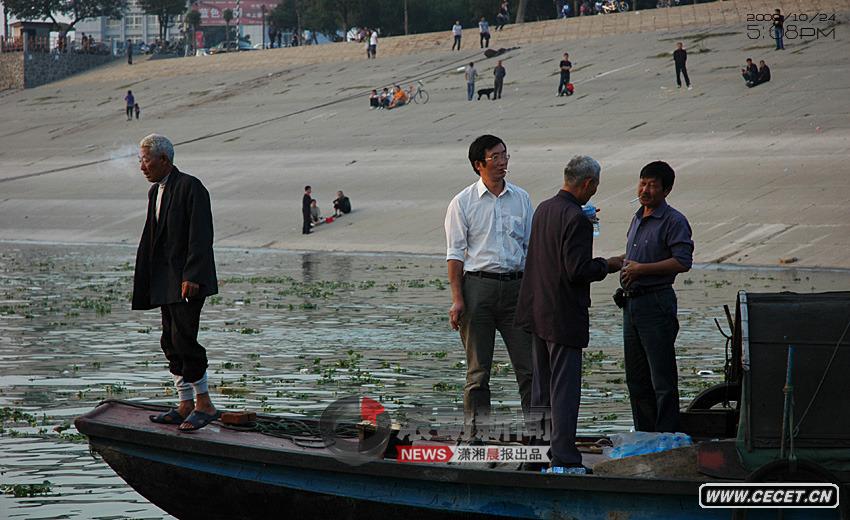 200910241708غ3.6f(wn)Ԫ߀](mi)ֹͣڴϳ韟ˮ