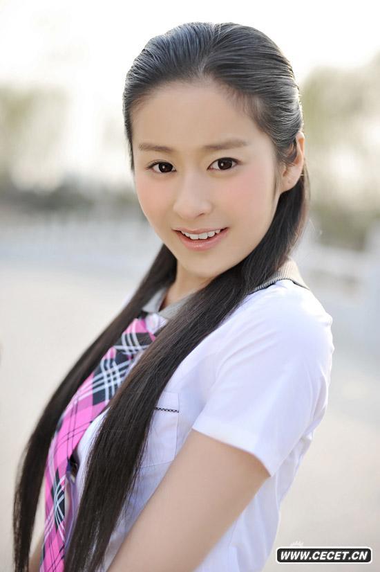 穎兒清純寫(xiě)真曝光