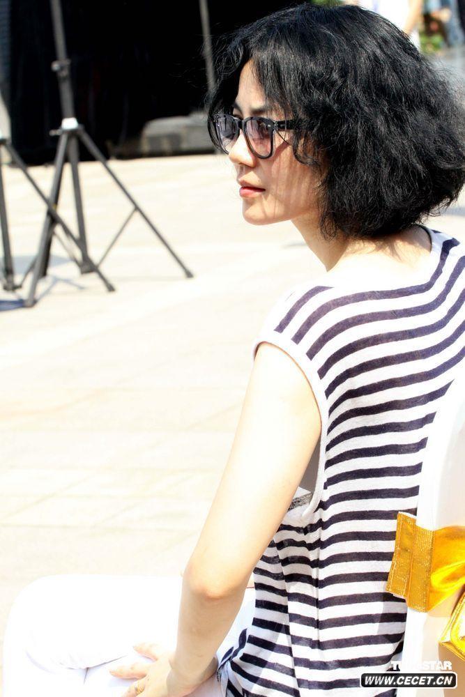 王菲出席嫣然慈善活動(dòng)