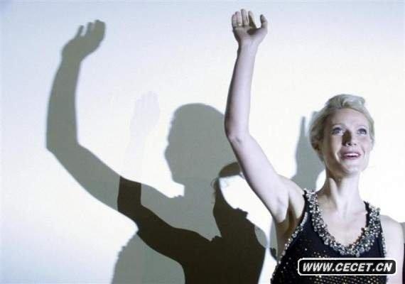 克里斯-馬汀 格溫妮絲-帕特洛:3300萬(wàn)美元