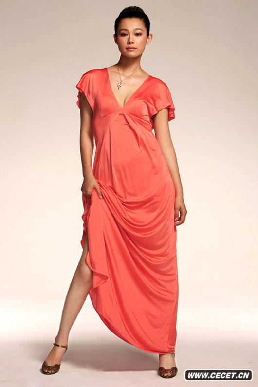 于娜展露名模風(fēng)范