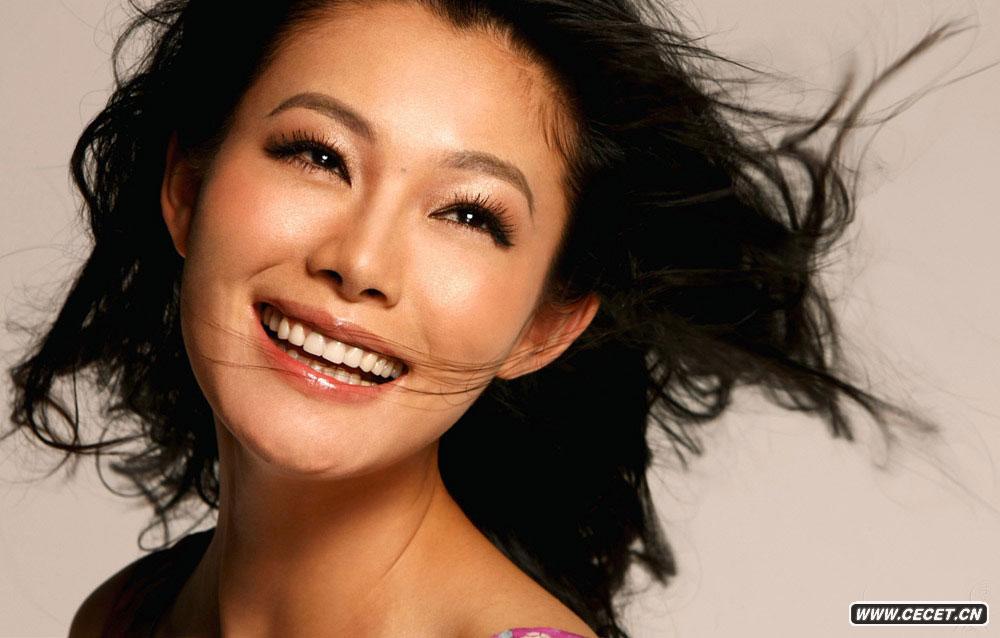 于娜展露名模風(fēng)范