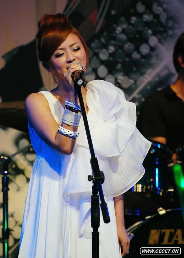 卓文萱北京個(gè)唱完美落幕