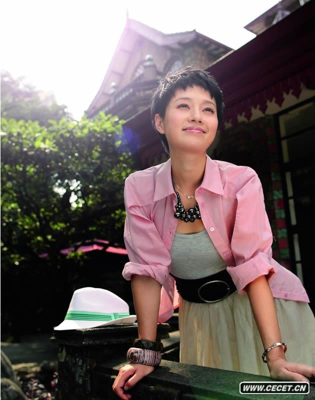 馬伊琍寫(xiě)真恬淡優(yōu)雅