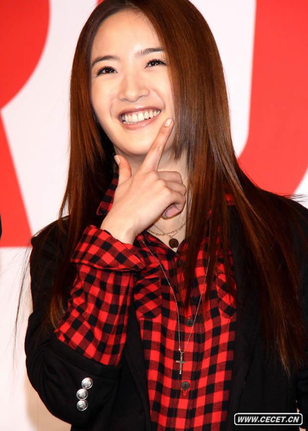 林依晨緊身褲秀好身材