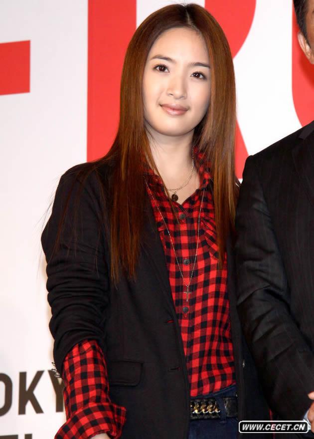 林依晨緊身褲秀好身材