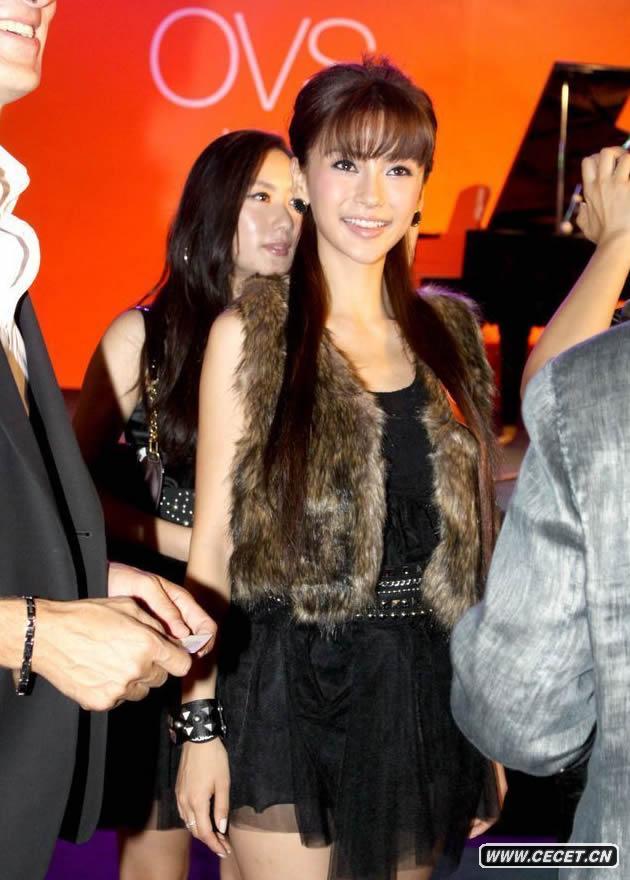 AngelaBaby大秀性感