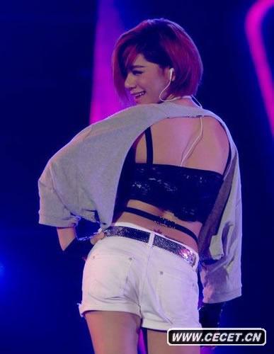 江映蓉豪放熱舞