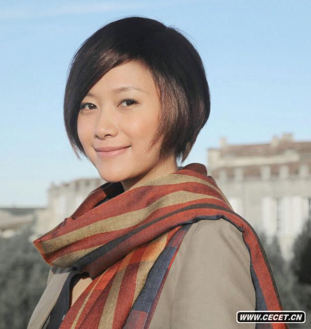 徐靜蕾短發(fā)造型首曝光