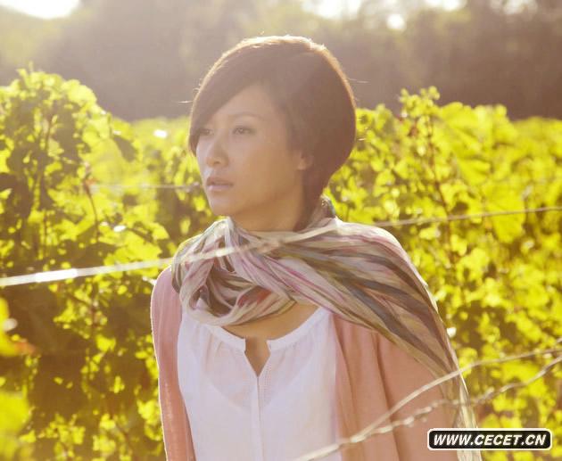 徐靜蕾短發(fā)造型首曝光