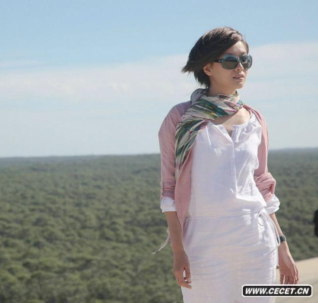 徐靜蕾短發(fā)造型首曝光