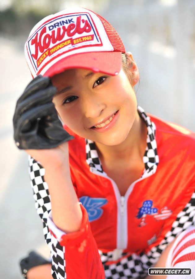 穎兒化身性感賽車(chē)女郎