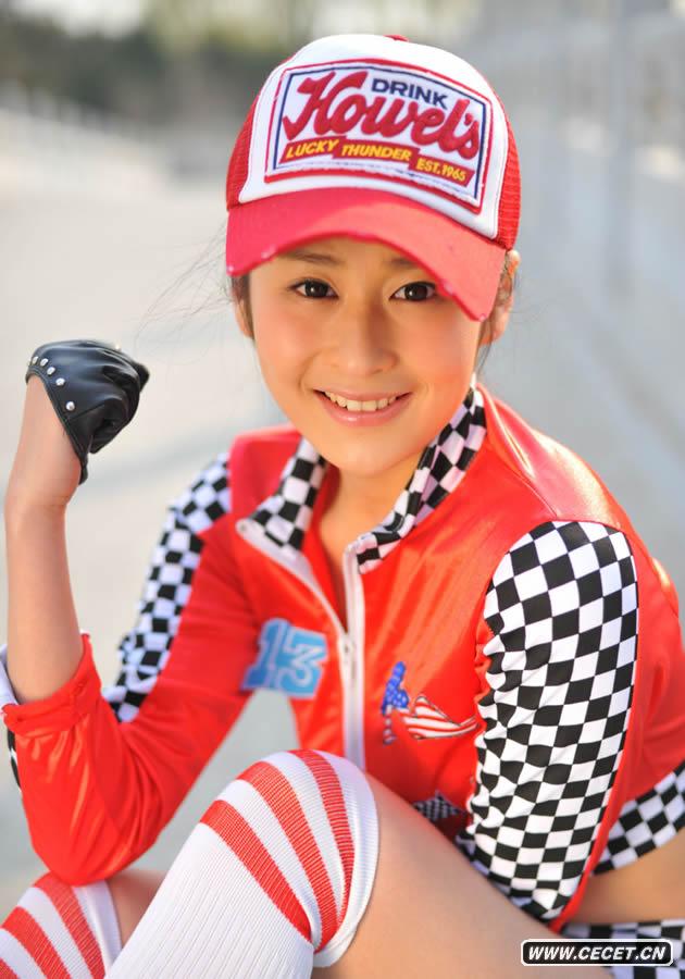 穎兒化身性感賽車(chē)女郎
