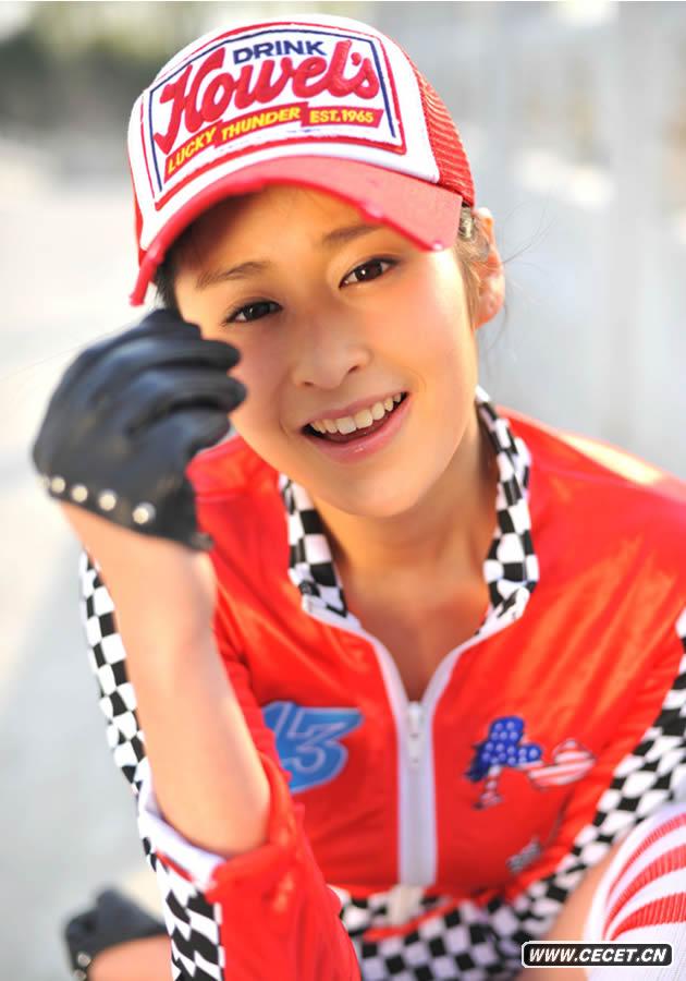 穎兒化身性感賽車(chē)女郎