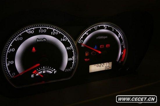 09款 炫麗 CROSS 1.3L VVT 實(shí)拍圖