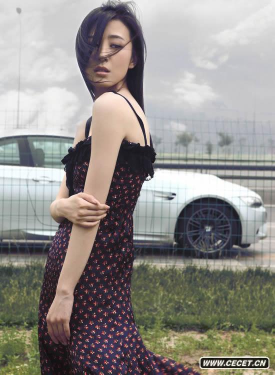 張樂(lè )拍攝性感大片