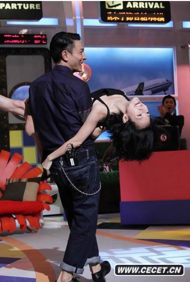 劉德華抱起小S