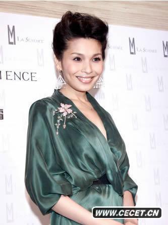 嚴淑明白皙雙峰被狂拍