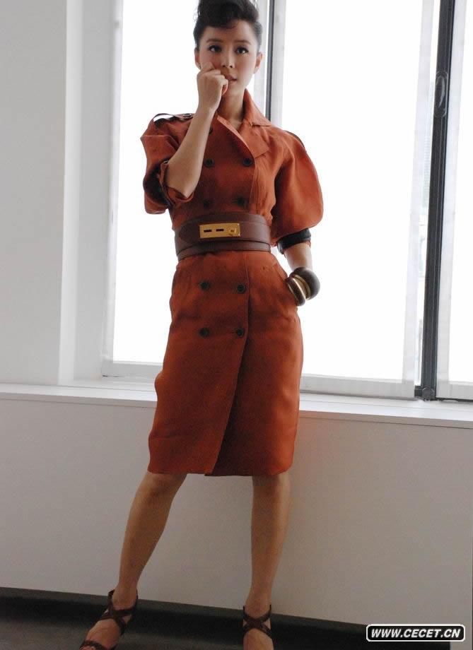 張靜初演繹清新氣質(zhì)