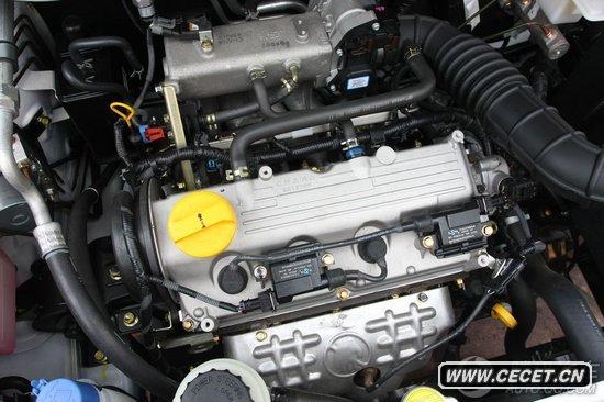 2011款 長(cháng)安CX20 試駕實(shí)拍