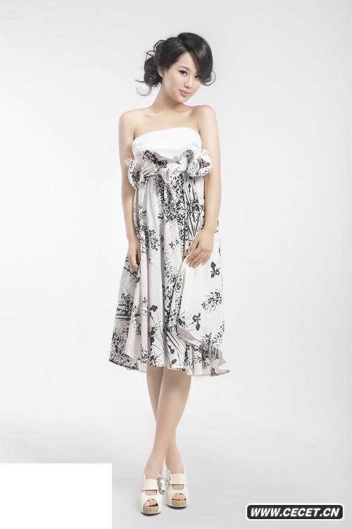 楊紫辦成人禮拍美妝大片