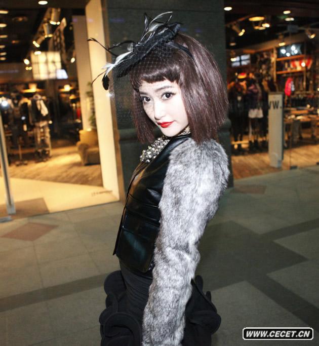 鄭凡變兔女郎掀魅惑