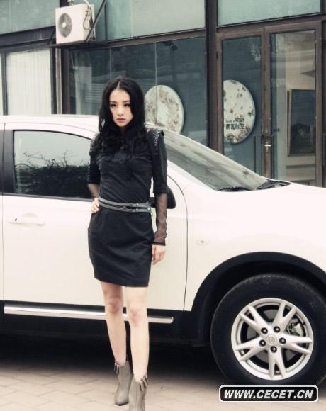 章齡之拍攝時(shí)尚愛(ài)車(chē)寫(xiě)真