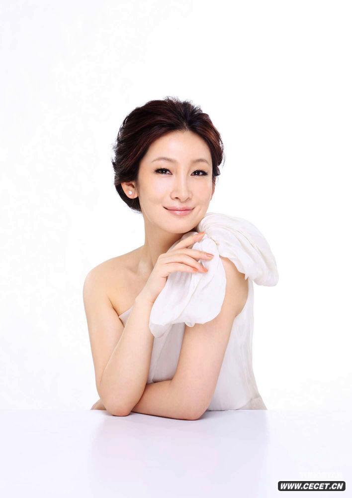 秦海璐登《VOGUE》