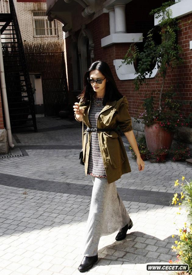 姚晨街拍潮味十足