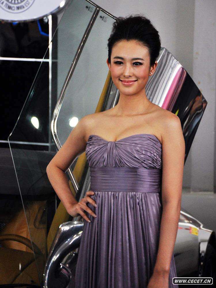 車(chē)模獸獸亮相2010昆明車(chē)展