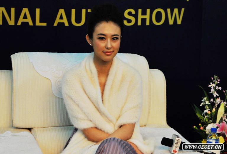 車(chē)模獸獸亮相2010昆明車(chē)展