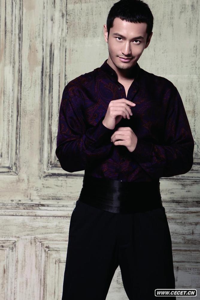 黃曉明登國際時(shí)尚女刊