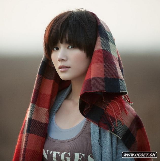 美女曹曦文拍氣質(zhì)寫(xiě)真