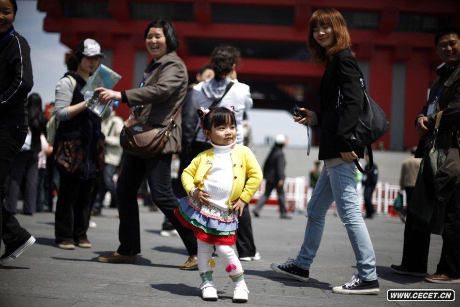 425ЇϺ(hu )ÿһ춼Ȥl(f)D飺һ(g)СŮڞՔ[(zh)ǳ(zhun)I(y)˄