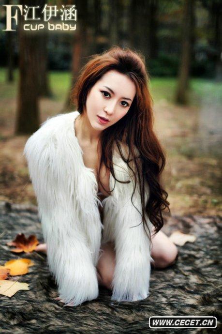 江伊涵之美胸女神