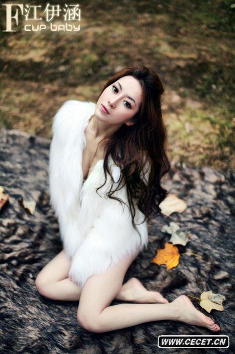 江伊涵之美胸女神